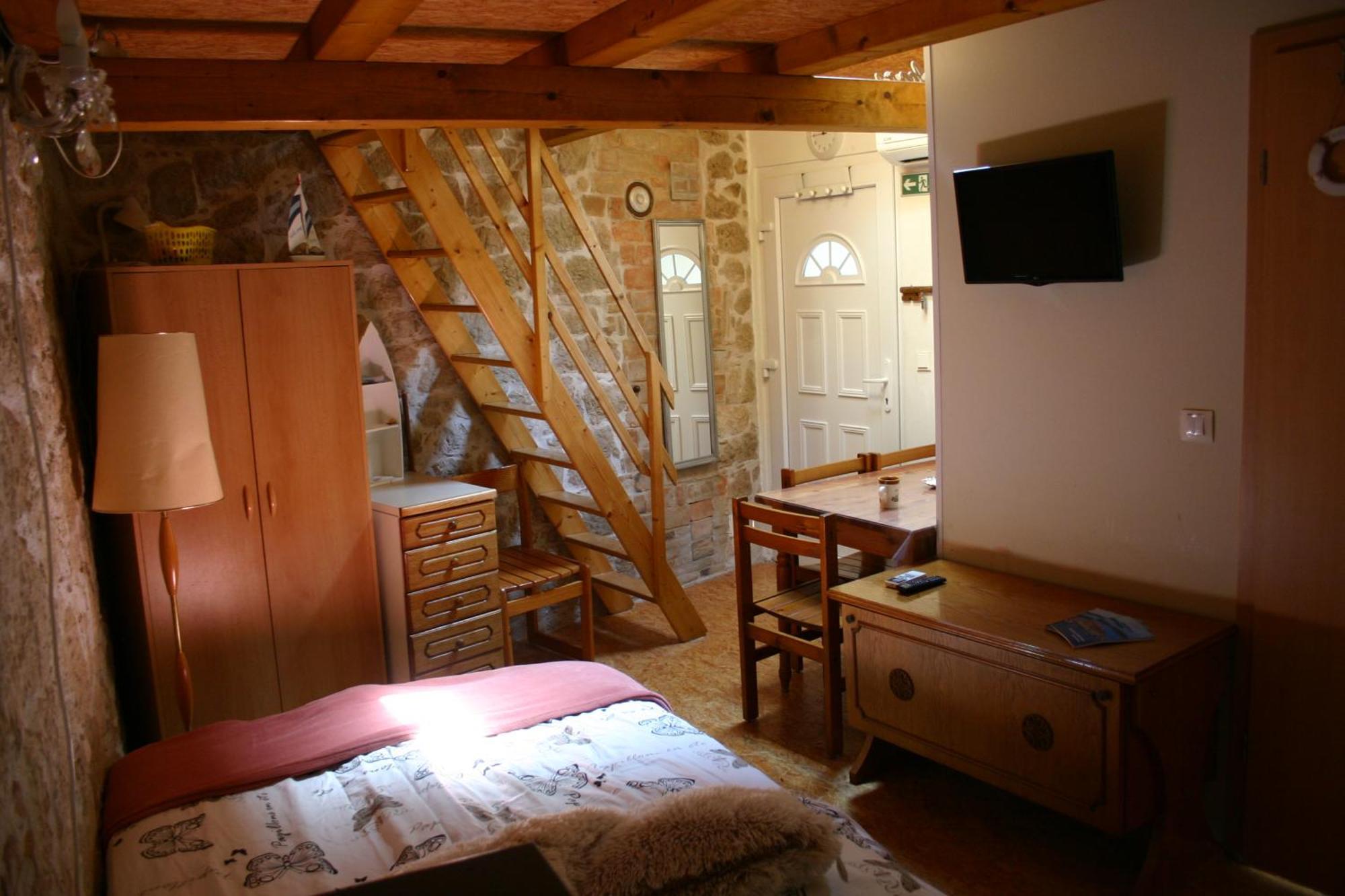 Studio Apartment La Maison De Catherine Rovinj Exterior foto